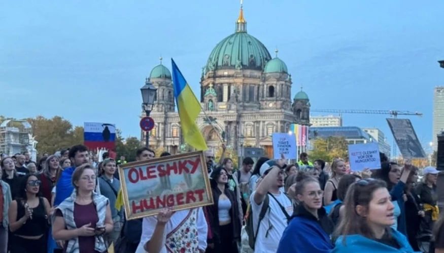 Понад 6 тисяч людей в Олешках: у Німеччині закликали відкрити гуманітарний коридор