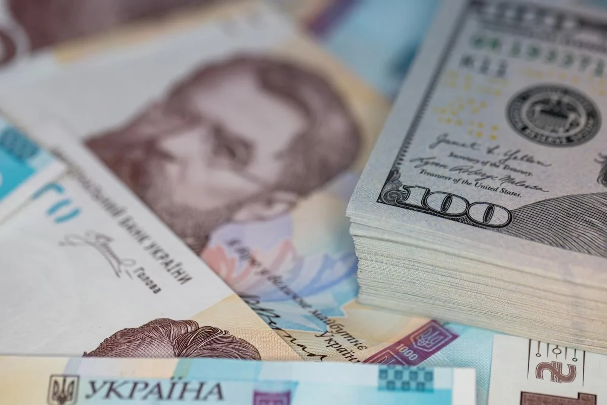 Хто і як назвав курс долара та євро в обмінниках на 20 вересня